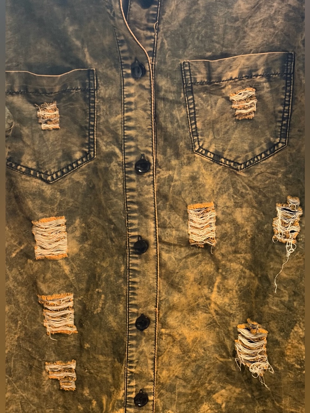 Thrill Jeans acid wash top in Medium Green Tie-Dye Button-Up Shirt - Picture 3 of 6